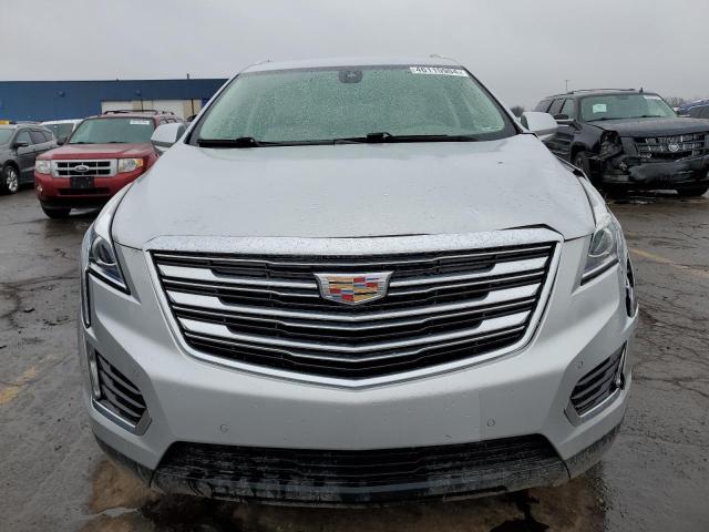 1GYKNDRS2KZ179849 - 2019 CADILLAC XT5 LUXURY SILVER photo 5