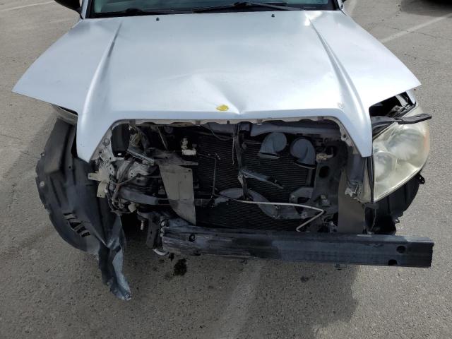 JTEBU14R138008122 - 2003 TOYOTA 4RUNNER SR5 SILVER photo 12