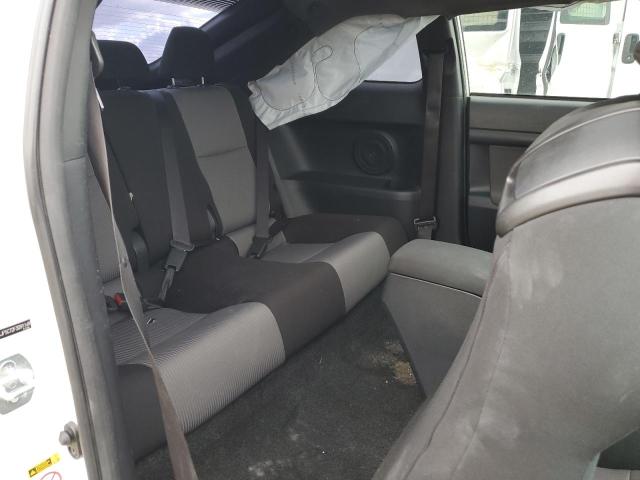 JTKJF5C72F3091149 - 2015 TOYOTA SCION TC WHITE photo 10