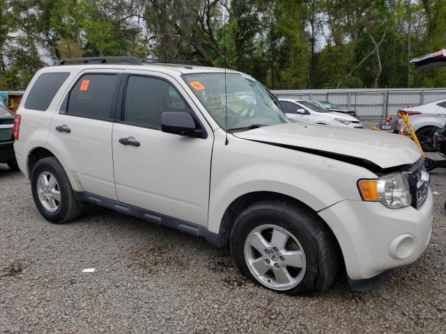 1FMCU0D7XCKA21502 - 2012 FORD ESCAPE XLT WHITE photo 4