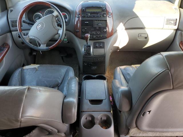 5TDZA22C65S243467 - 2005 TOYOTA SIENNA XLE SILVER photo 8