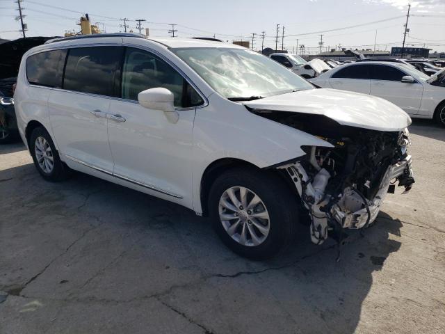 2C4RC1BG7KR566910 - 2019 CHRYSLER PACIFICA TOURING L WHITE photo 4