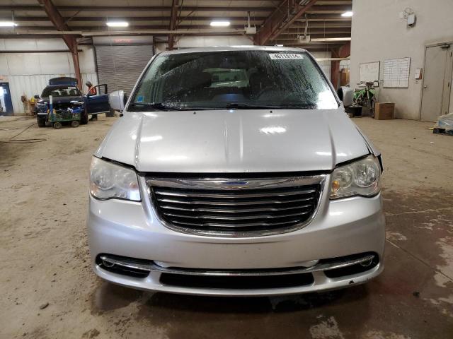 2A4RR5DG1BR681516 - 2011 CHRYSLER TOWN & COU TOURING SILVER photo 5