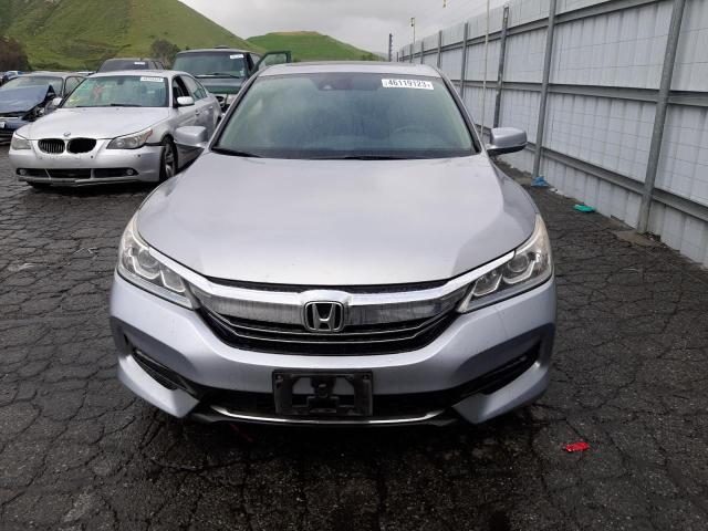 JHMCR6F58HC015105 - 2017 HONDA ACCORD HYBRID EXL SILVER photo 5