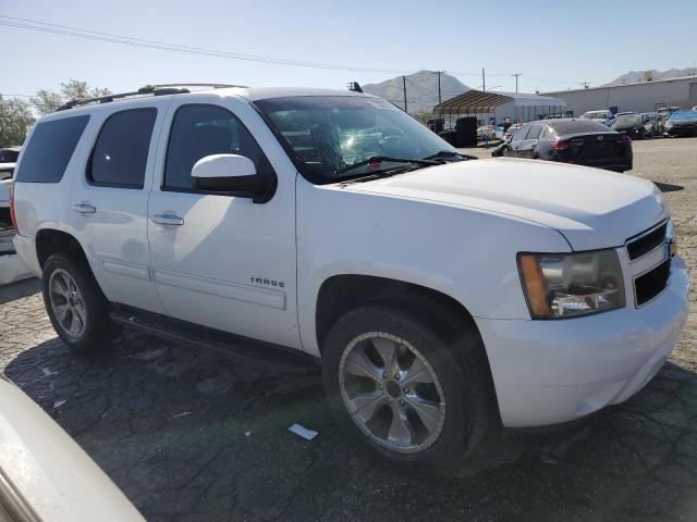 1GNSCAE02BR251266 - 2011 CHEVROLET TAHOE C1500  LS WHITE photo 4