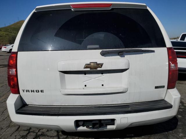 1GNSCAE02BR251266 - 2011 CHEVROLET TAHOE C1500  LS WHITE photo 6