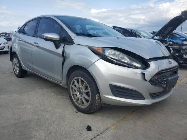 3FADP4BJ5GM188439 - 2016 FORD FIESTA SE SILVER photo 4