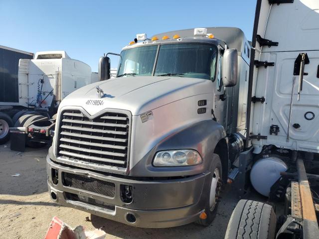 2014 MACK 600 CXU600, 