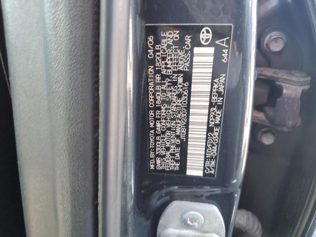 JTDBT923071030616 - 2007 TOYOTA YARIS GRAY photo 12