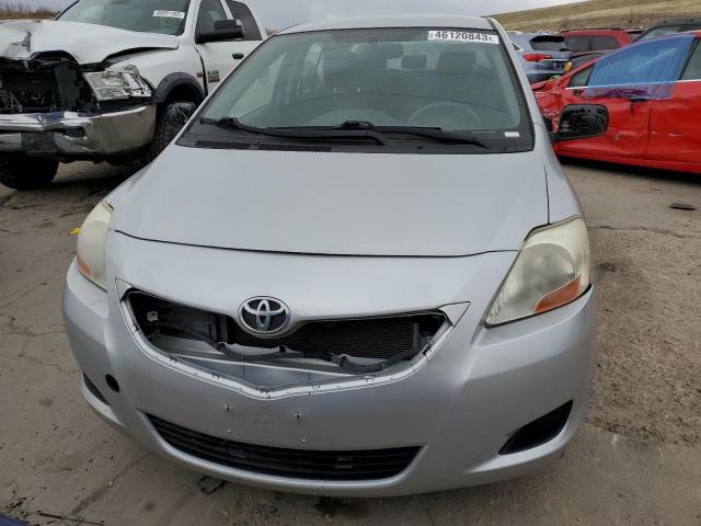 JTDBT923681265281 - 2008 TOYOTA YARIS BASE SILVER photo 5