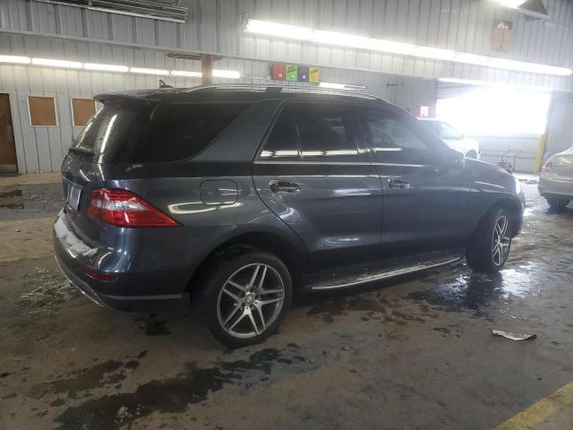 4JGDA5HB5DA170738 - 2013 MERCEDES-BENZ ML 350 4MATIC GRAY photo 3
