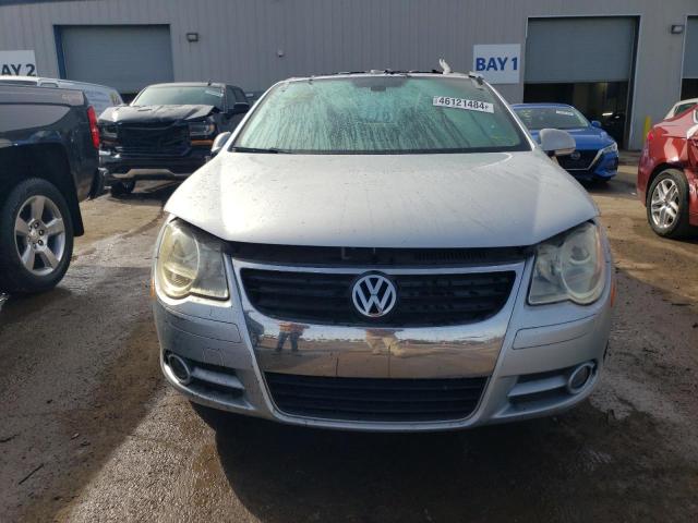 WVWFA71F48V002481 - 2008 VOLKSWAGEN EOS LUX 银色 照片 5
