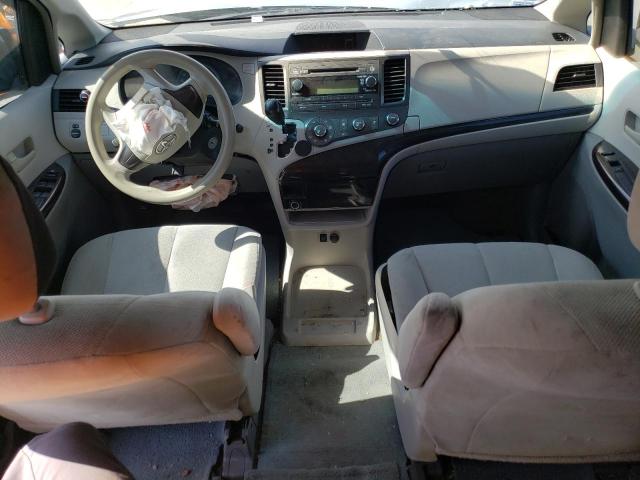 5TDZK3DCXES439539 - 2014 TOYOTA SIENNA SILVER photo 8