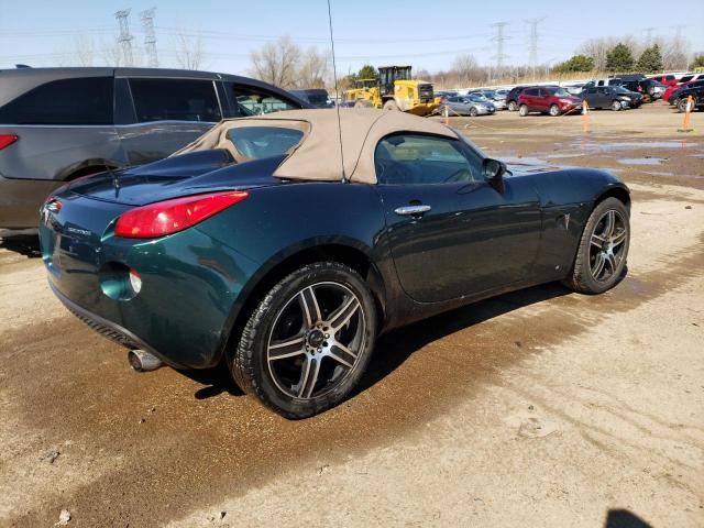 1G2MB35B18Y104375 - 2008 PONTIAC SOLSTICE GREEN photo 3