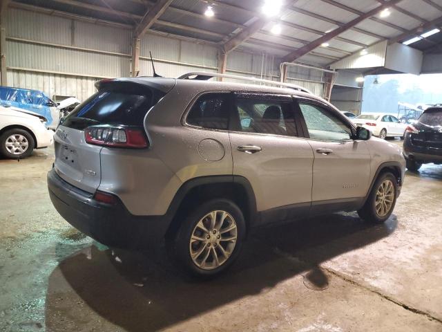 1C4PJLCB8KD203126 - 2019 JEEP CHEROKEE LATITUDE SILVER photo 3