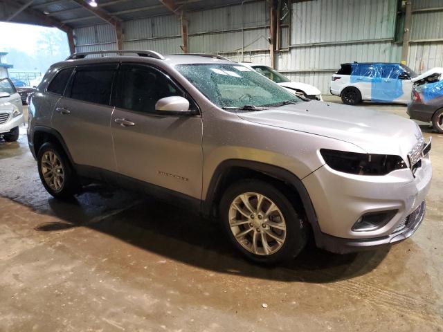 1C4PJLCB8KD203126 - 2019 JEEP CHEROKEE LATITUDE SILVER photo 4