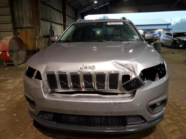 1C4PJLCB8KD203126 - 2019 JEEP CHEROKEE LATITUDE SILVER photo 5