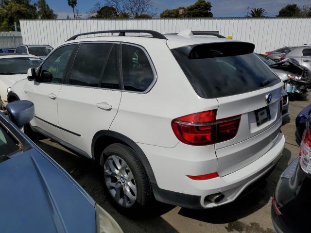 5UXZV4C50D0E13843 - 2013 BMW X5 XDRIVE35I WHITE photo 2