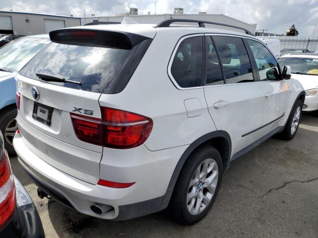 5UXZV4C50D0E13843 - 2013 BMW X5 XDRIVE35I WHITE photo 3