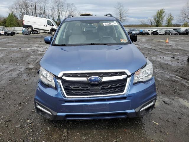 JF2SJAECXHH506951 - 2017 SUBARU FORESTER 2.5I PREMIUM BLUE photo 5