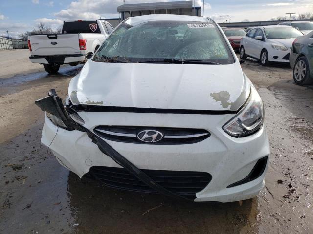 KMHCT4AE1GU117168 - 2016 HYUNDAI ACCENT SE WHITE photo 5