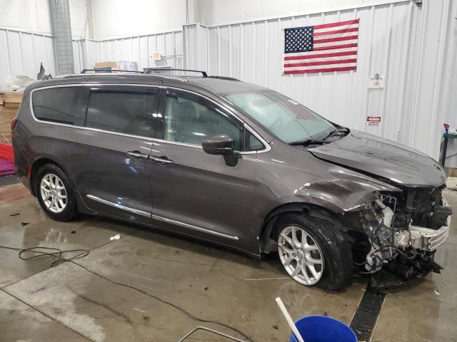 2C4RC1BG6LR182781 - 2020 CHRYSLER PACIFICA TOURING L GRAY photo 4