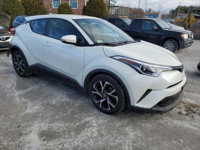 NMTKHMBX1JR009516 - 2018 TOYOTA C-HR XLE WHITE photo 4