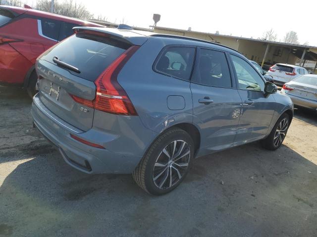 YV4L12RL0R1739425 - 2024 VOLVO XC60 PLUS BLUE photo 3