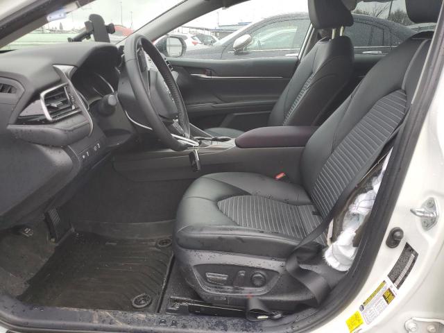 4T1G11AKXPU120470 - 2023 TOYOTA CAMRY SE NIGHT SHADE WHITE photo 7