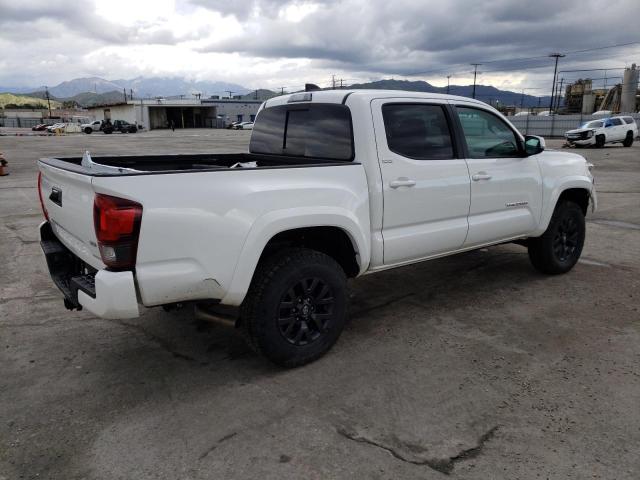 3TMCZ5AN0NM525896 - 2022 TOYOTA TACOMA DOUBLE CAB WHITE photo 3