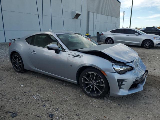 JF1ZNAE14K8700159 - 2019 TOYOTA 86 GT SILVER photo 4