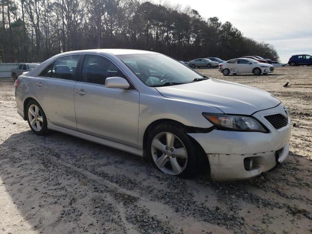 4T1BF3EK8BU743418 - 2011 TOYOTA CAMRY BASE SILVER photo 4