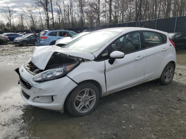 3FADP4EJ0JM126871 - 2018 FORD FIESTA SE WHITE photo 1