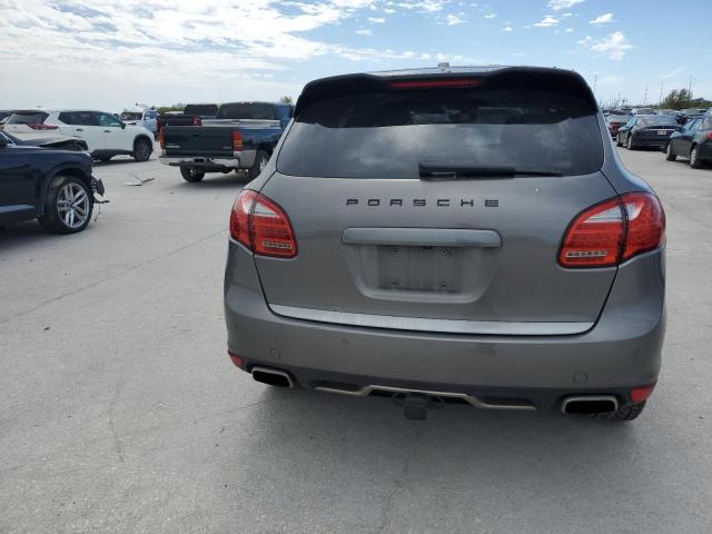 WP1AA2A25BLA04462 - 2011 PORSCHE CAYENNE GRAY photo 6