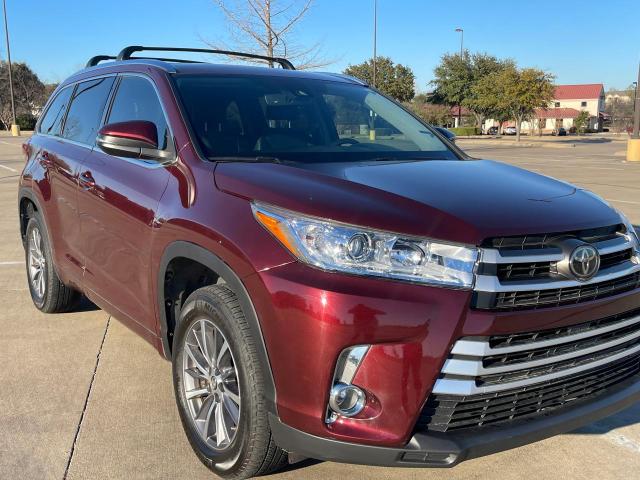 5TDKZRFH5HS198504 - 2017 TOYOTA HIGHLANDER SE BURGUNDY photo 1