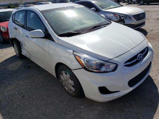 KMHCT5AE4FU219486 - 2015 HYUNDAI ACCENT GS WHITE photo 4