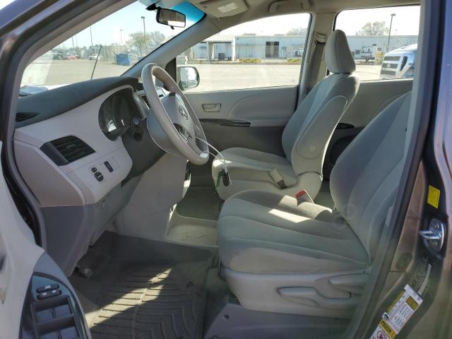 5TDZK3DC0BS111767 - 2011 TOYOTA SIENNA GRAY photo 7