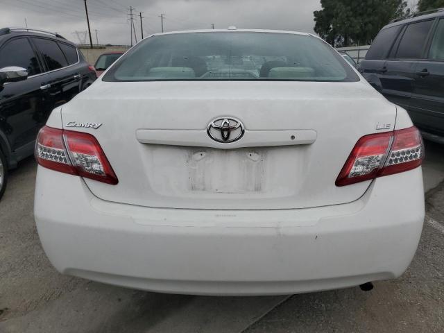 4T1BF3EK0AU557032 - 2010 TOYOTA CAMRY BASE WHITE photo 6