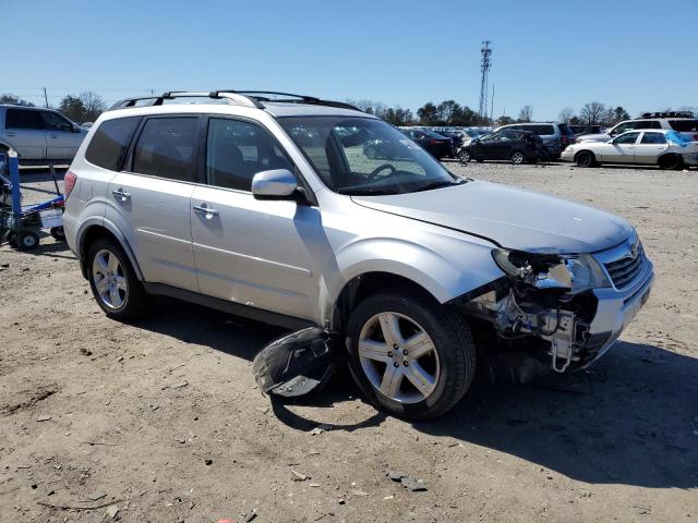 JF2SH63689H722448 - 2009 SUBARU FORESTER 2.5X PREMIUM SILVER photo 4