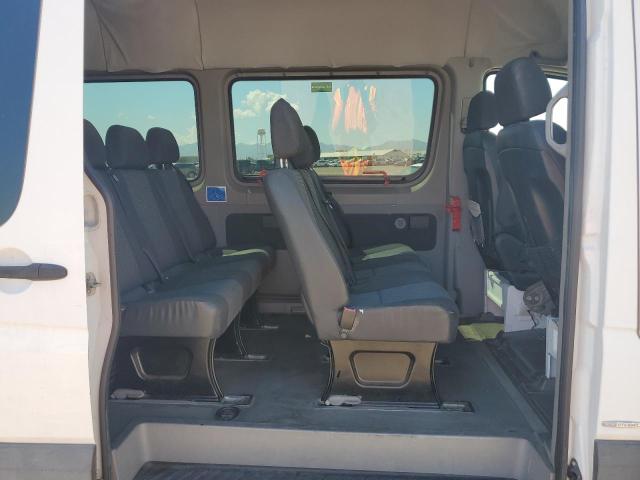 WDZPE7CC0A5477921 - 2010 MERCEDES-BENZ SPRINTER 2500 WHITE photo 11