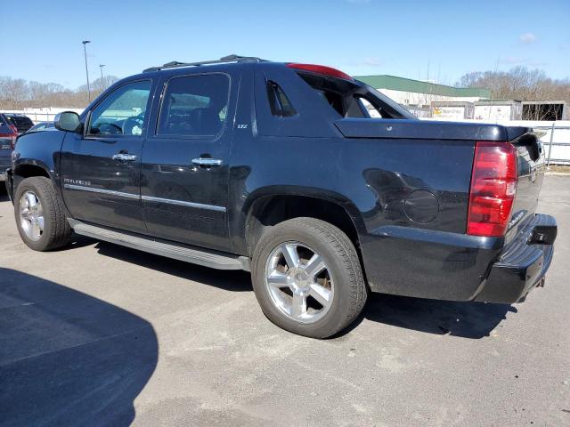 3GNTKGE72CG222195 - 2012 CHEVROLET AVALANCHE LTZ BLACK photo 2