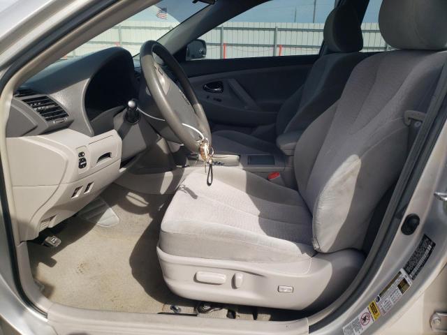 4T1BF3EK1BU645573 - 2011 TOYOTA CAMRY BASE SILVER photo 7