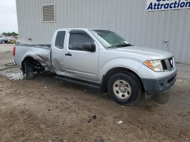 1N6BD06T17C404428 - 2007 NISSAN FRONTIER KING CAB XE SILVER photo 4