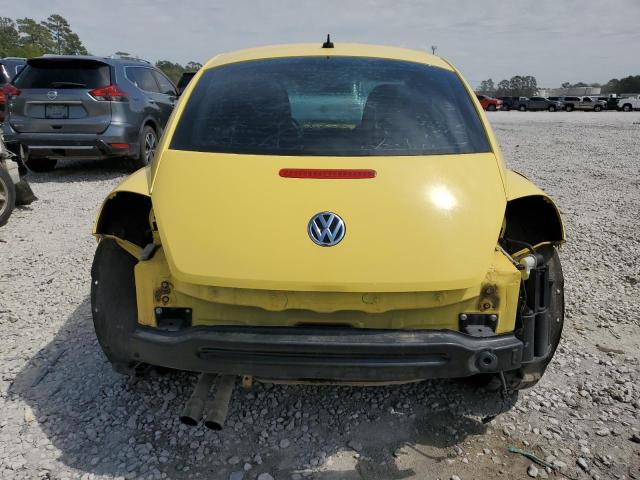 3VWJX7AT5DM604418 - 2013 VOLKSWAGEN BEETLE YELLOW photo 6