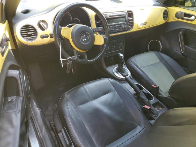 3VWJX7AT5DM604418 - 2013 VOLKSWAGEN BEETLE YELLOW photo 8