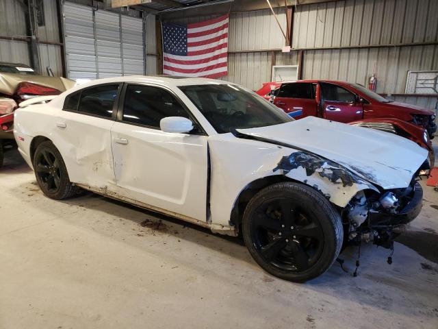 2C3CDXHGXDH700514 - 2013 DODGE CHARGER SXT WHITE photo 4