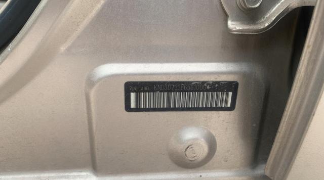 KNDJD733665610004 - 2006 KIA SORENTO EX GOLD photo 10