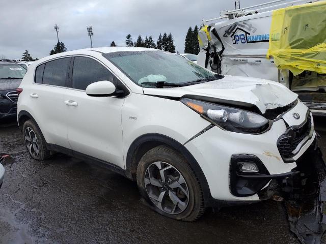 KNDPMCAC5L7637555 - 2020 KIA SPORTAGE LX WHITE photo 4