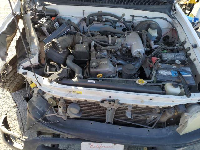 5TENL42N42Z118116 - 2002 TOYOTA TACOMA WHITE photo 11