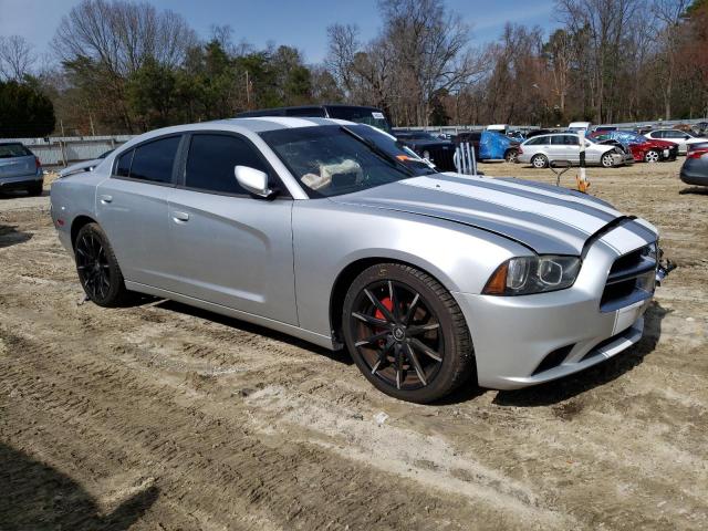 2C3CDXBG5CH112561 - 2012 DODGE CHARGER SE SILVER photo 4